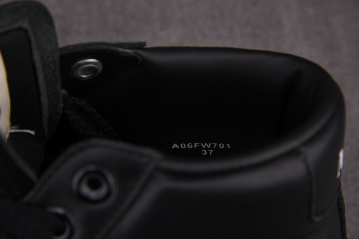 MAISON MIHARA YASUHIRO MMY010