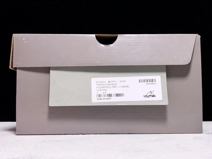 BLCG Triple S  544351