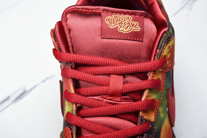 《Wizard of Oz 》x Nike SB Dunk Low FZ1291-600