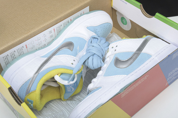 How the FTC x Nike SB Dunk Low DH7687-400