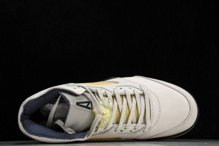 A Ma Maniére x Air Jordan 5 “Diffused Blue”  FZ5758-004