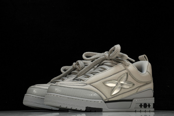 LV SNEAKER LOW  121204