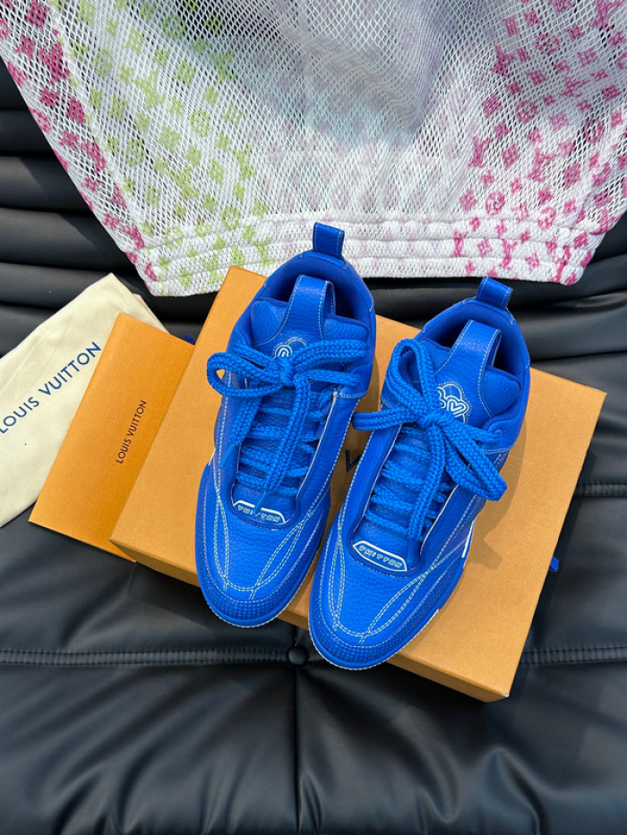 LV SNEAKER LOW  012401