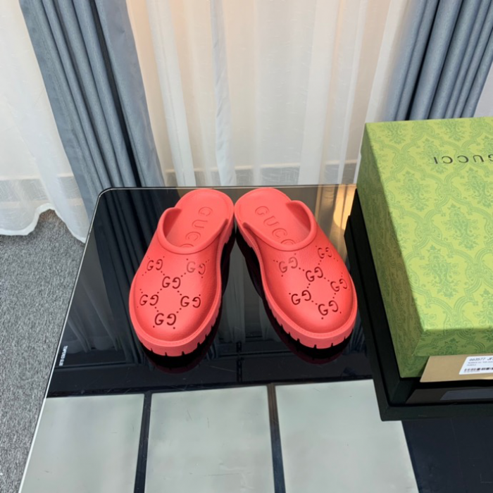 GUCC SLIPPERS