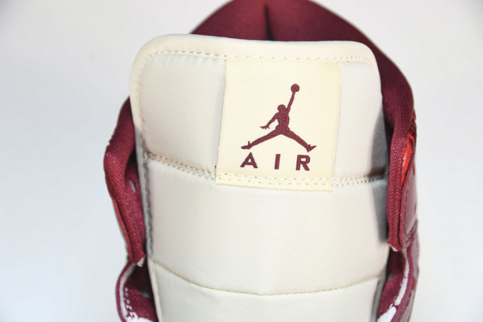 Air Jordan 1 Mid SE Tiki Leaf Team Red (Women