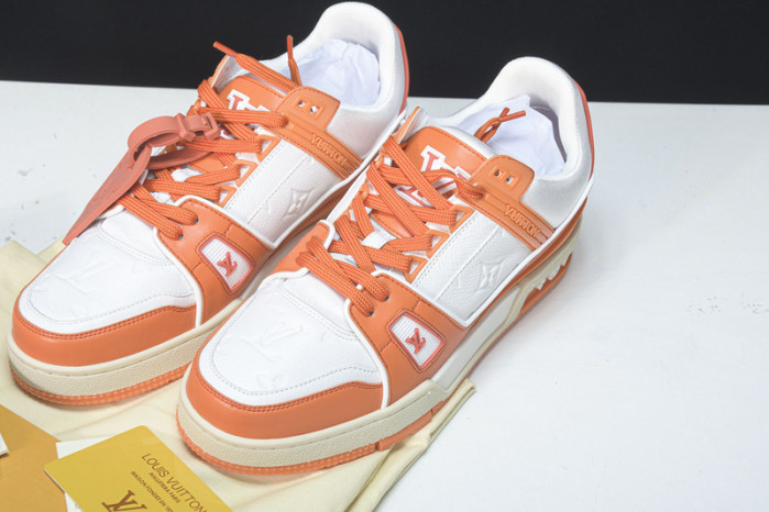 LV SNEAKER LOW YEE-005