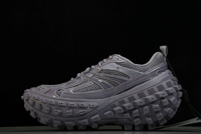 BLCG    Defender Rubber Platform Sneakers  685613 W2RAM5500