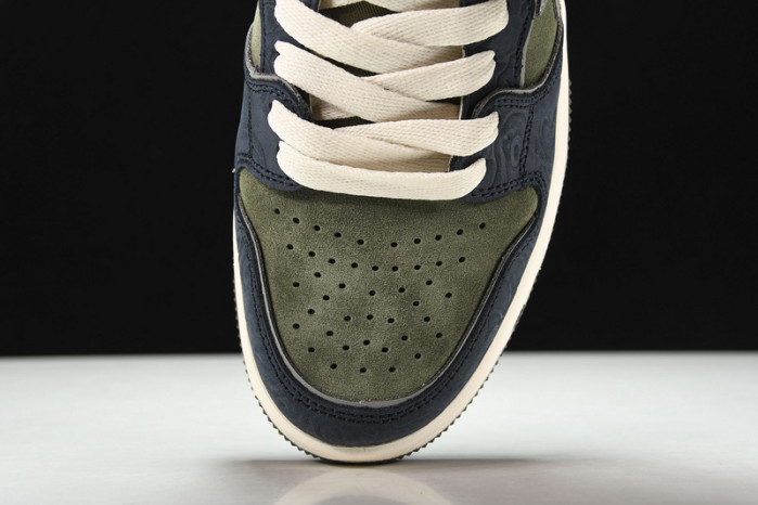 A B*THING APE  YEE-003