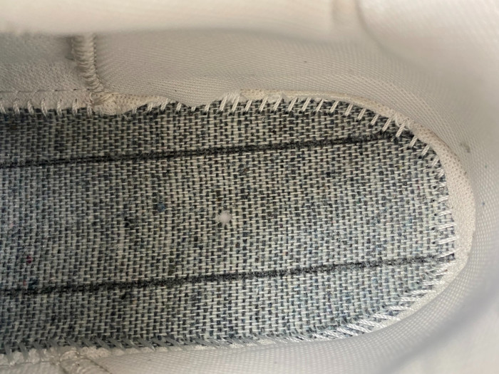 BLCG  ×   ADIDAS  YEESHOES042102