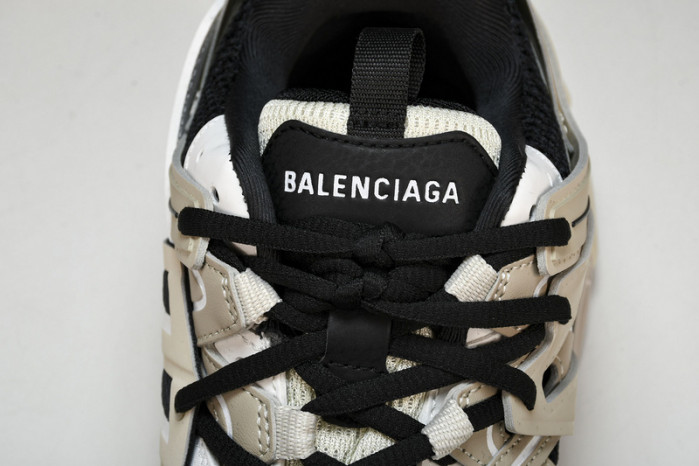 BLCG Track 3.0  W3AC4 8071