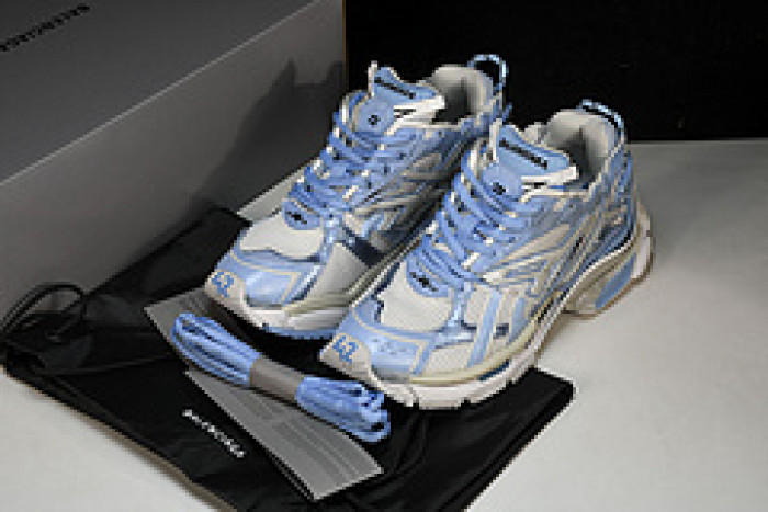 BLCG RUNNER   W3RB2-9744