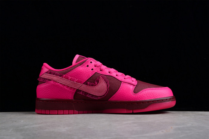 Nike DUNK LOW  Valentine