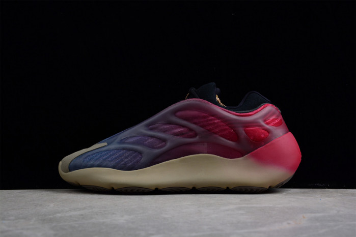 ADIDAS YEEZY 700 V3  “Fade Carbon” GW1814
