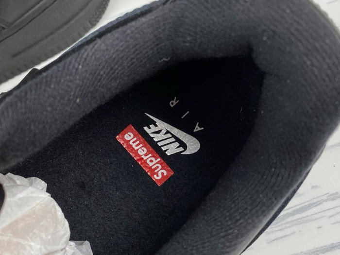 Supreme x Nike Air Force 1  CU9225-100-001