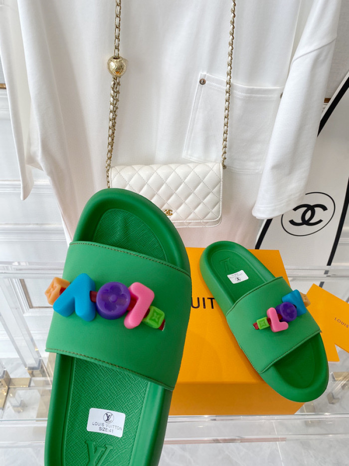 LV SLIPPERS