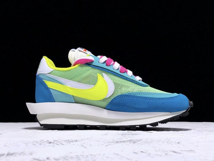 Sacai x Nike LVD Waffle Daybreak Running  BV0073-600