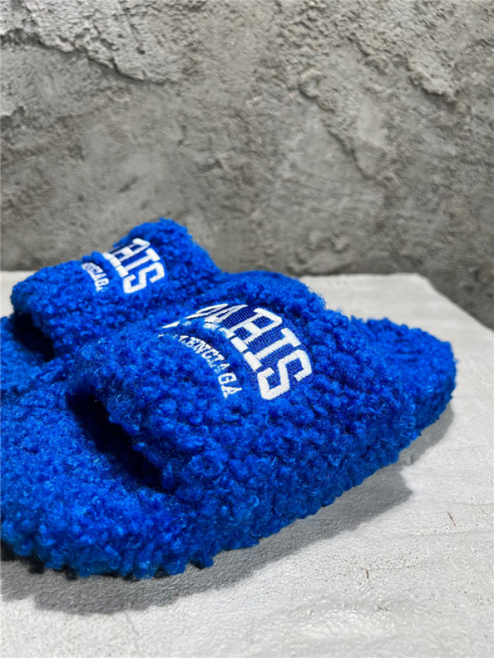 BLCG SLIPPERS