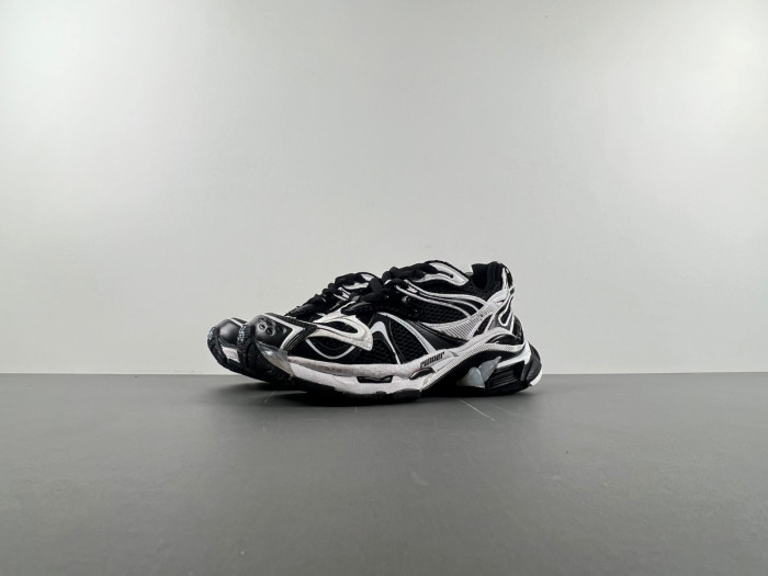 BLCG RUNNER  779064-W3RBXP-0213