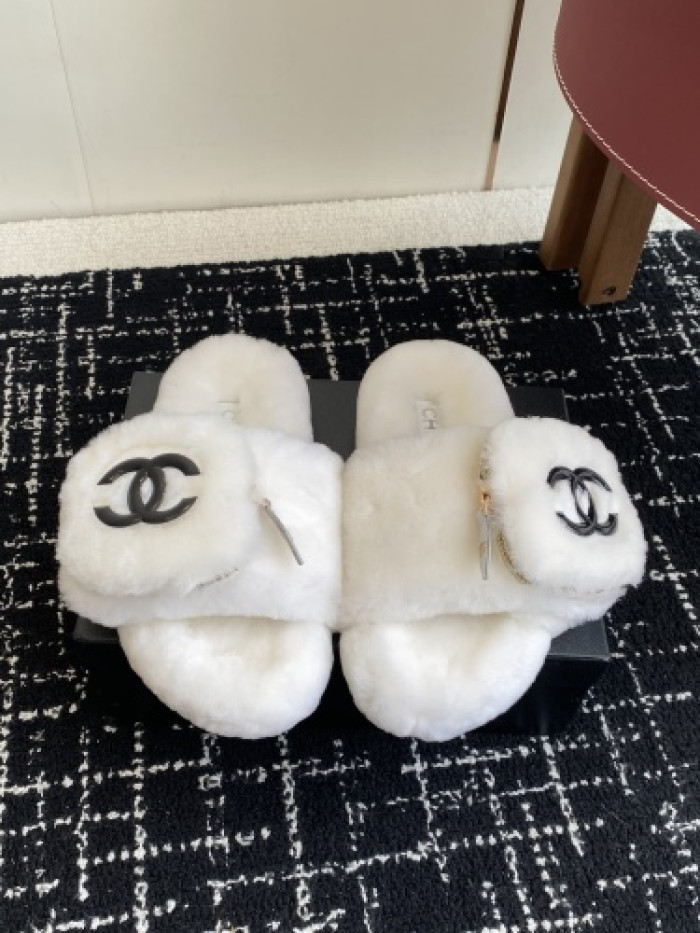 CH*NEL SLIPPERS