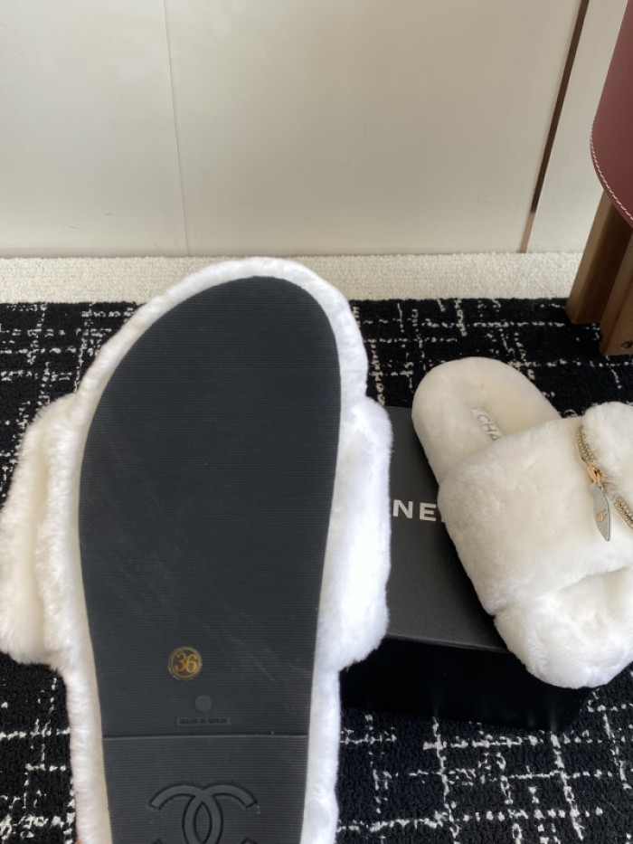 CH*NEL SLIPPERS