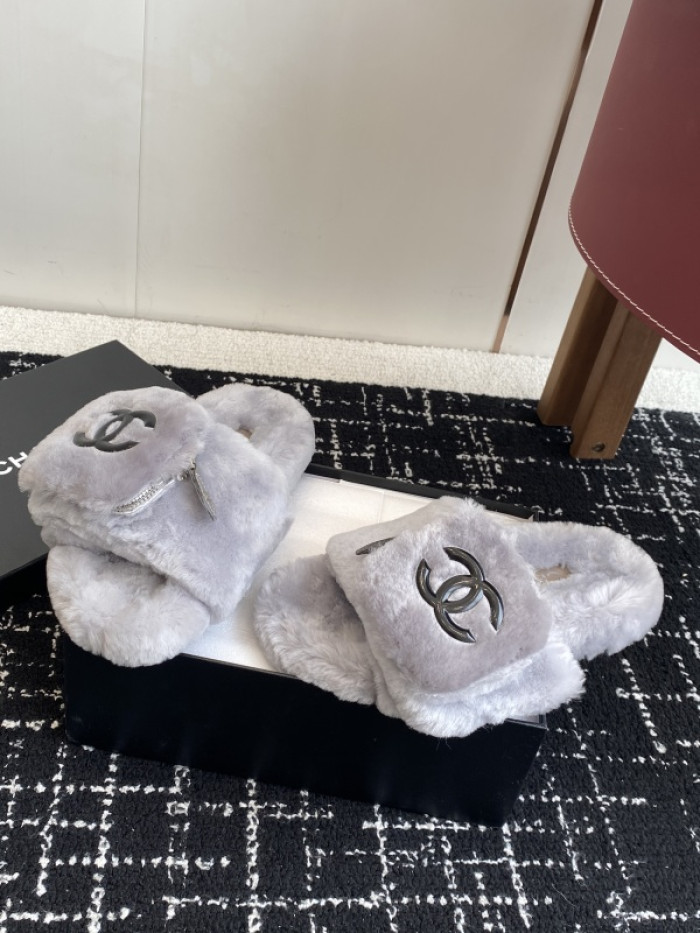 CH*NEL SLIPPERS