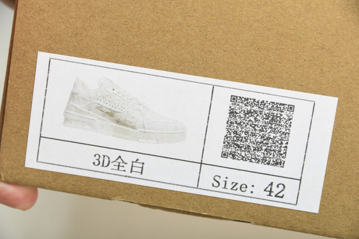 LV SNEAKER LOW FOR-LV8