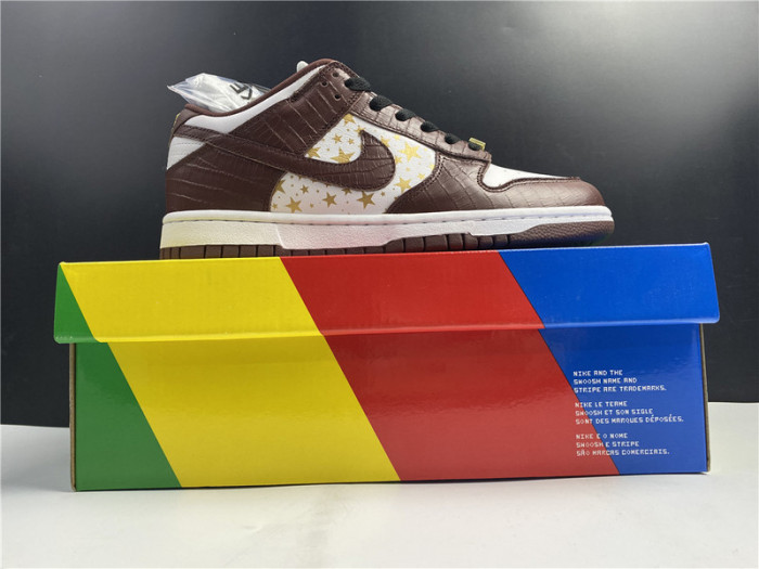 Nike SB Dunk Low Supreme Stars Barkroot Brown (2021)  DH3228-103
