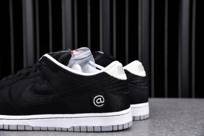 Nike SB Dunk Low Medicom Toy (2020) CZ5127-001