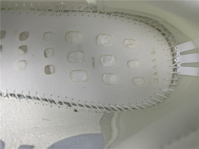 Adidas Yeezy Boost 350 V2 