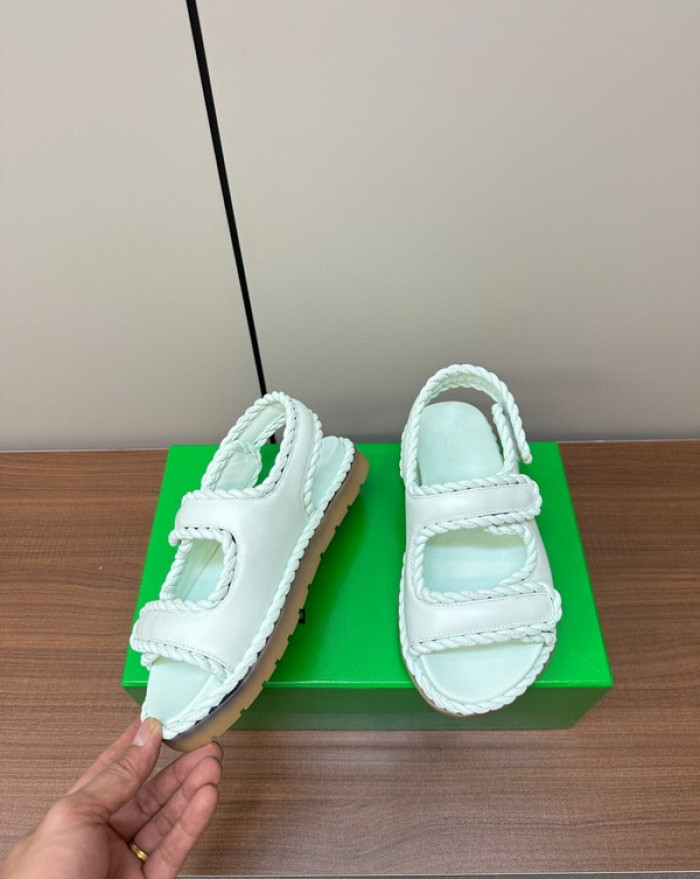 B0TTEGA VENETA  SLIDES