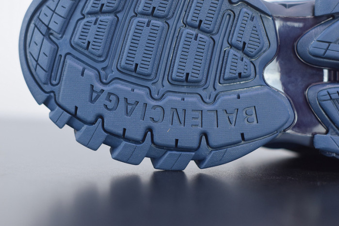 BLCG Track Trainer Dark Navy 542023 W2LA1 4107