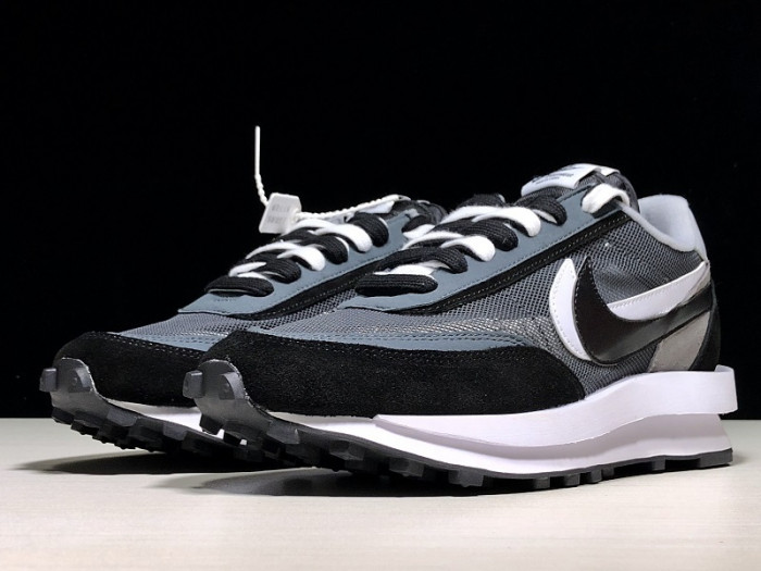Sacai Nike LDWaffle Black Anthracite White BV0073-001